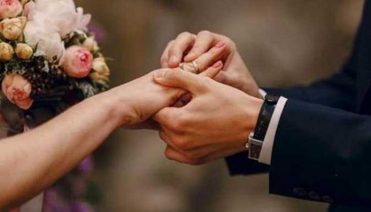 مشروع قانون للتأهيل الإلزامي للمقبلين على الزواج