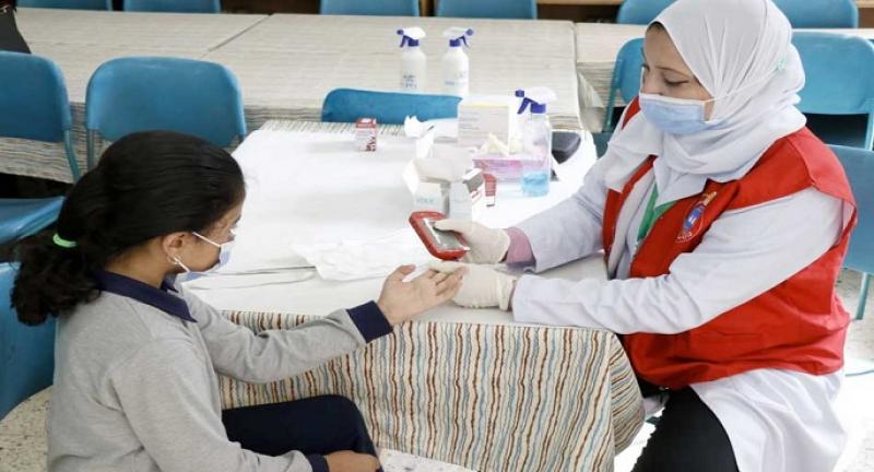 فحص طالبة