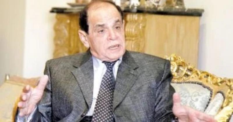 النائب صلاح فوزى يستفسر عن مصير معهد  التدريب البرلماني