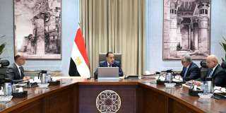 مدبولي يبحث إنشاء مركز توزيع لوجيستي عالمي بمنطقة قناة السويس مدبولي يبحث إنشاء مركز توزيع لوجيستي عالمي بمنطقة قناة السويس