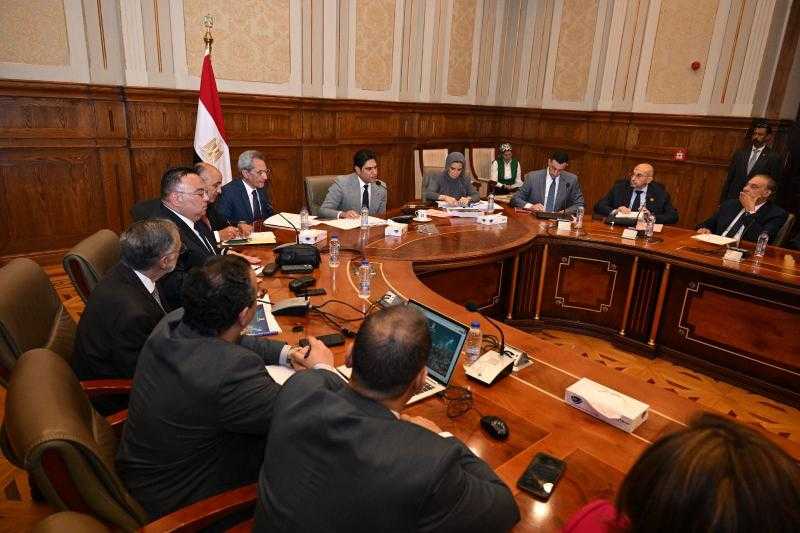 أمين اقتصادية الشيوخ ينتقد خطة الحكومة الاجتماعية.. تستهدف خفض معدلات الفقر 3٪ فقط