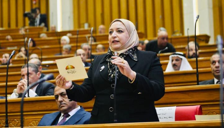 بعد اجتزاء تصريحاتها.. النائبة سحر عتمان تكشف أبعاد طلبات الإحاطة الخاصة بـ ”الكلاب الضالة” و”بيض المائدة”