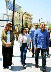 مدبولي يتفقد مشروعات تنموية وخدمية في جولته الموسعة بالبحيرة مدبولي يتفقد مشروعات تنموية وخدمية في جولته الموسعة بالبحيرة