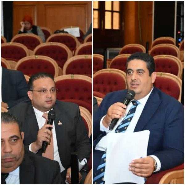 في تحرك غيرمسبوق إسكان الشيوخ وممثلي الحكومة يجتمعان لوضع مخطط زمني لتنفيذ مقترحات  النائبان التمامي والصديق بشأن مد وتوصيل شبكان الصرف  لقري مركزفارسكور