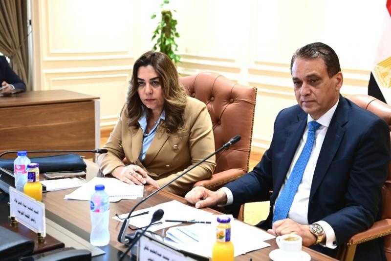 لجنة إعداد قانون الإدارة المحلية تستمع لرؤية الوزيرة التنمية المحلية