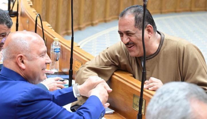 وزير النقل يستجيب لطلب النائب رشيد عامر لتطوير محطات خط الشرق وزيادة عربات القطارات