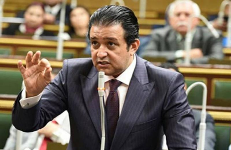 علاء عابد 