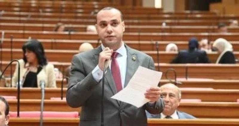 النائب أنس هلول: قرار الرئيس السيسي بزيادة المعاشات 15% يترجم توجه الدولة نحو دعم الفئات الأكثر تأثرًا بالمتغيرات الاقتصادية