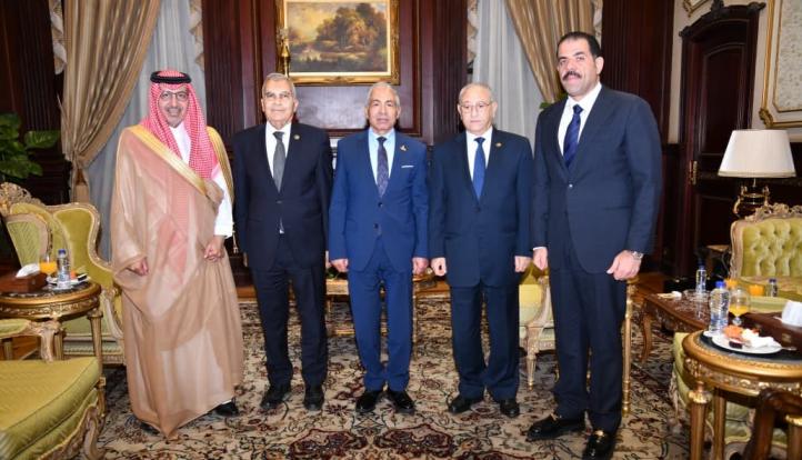 رئيس مجلس الشيوخ يستقبل السفير السعودي لبحث تعزيز التعاون المشترك
