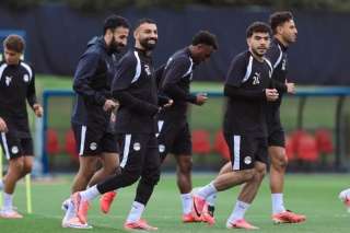 عودة محمد صلاح.. منتخب مصر يواصل استعداداته لمواجهة أستراليا بكأس العالم عودة محمد صلاح.. منتخب مصر يواصل استعداداته لمواجهة أستراليا بكأس العالم