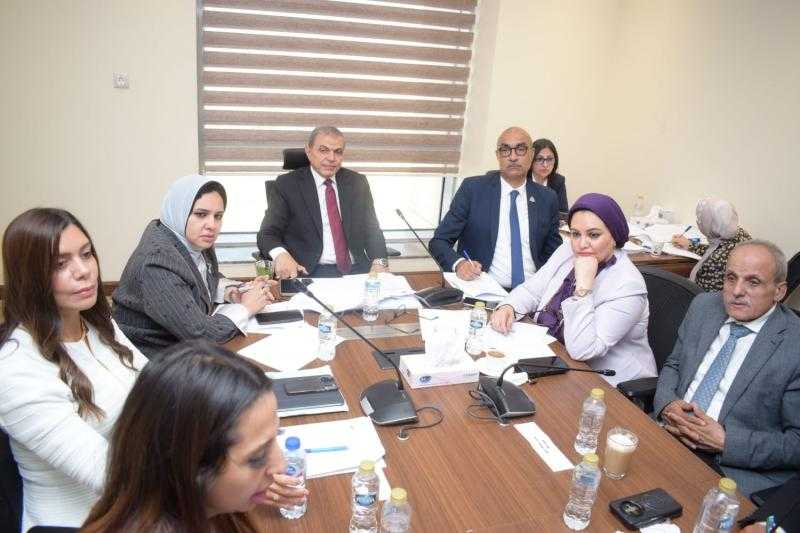 تثبيت العمالة وتحسين أوضاع العاملين بالصناديق الخاصة واليومية.. على مائدة القوى العاملة بالنواب اليوم