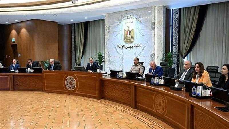وزير الكهرباء يعلن تحويل 1.1 مليون عداد كودي إلى عدادات قانونية بعد توفيق أوضاع أصحابها