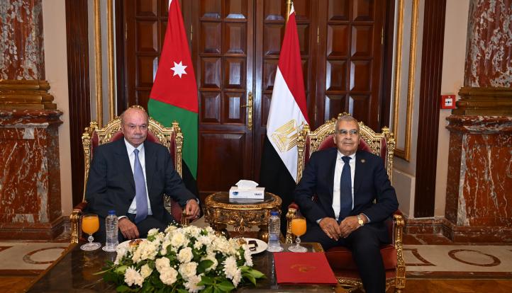 المستشار عصام فريد يستقبل فيصل الفايز رئيس مجلس الأعيان الأردني