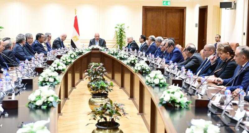 المستشار هشام بدوي رئيس مجلس النواب يعقد لقاءً مُوسعاً مع السفراء المنقولين لرئاسة البعثات الدبلوماسية المصرية بالخارج