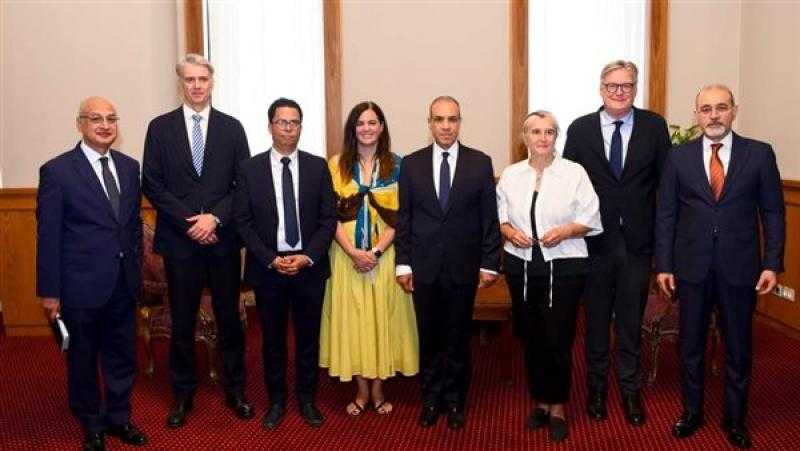 وزير الخارجية يستقبل وفد لجنة حقوق الإنسان بالبرلمان الأوروبي
