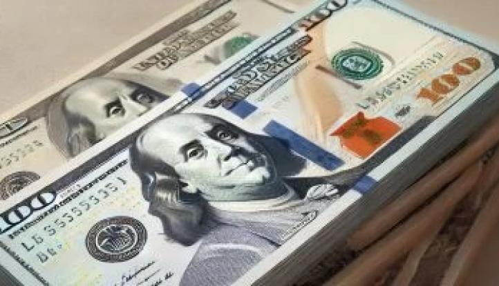 انخفاض كبير فى سعر الدولار مقابل الجنيه صباح اليوم