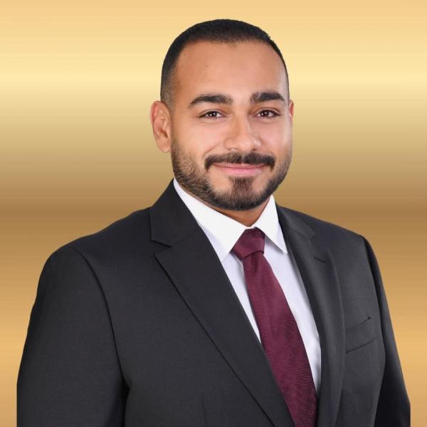 احمد ناصر 