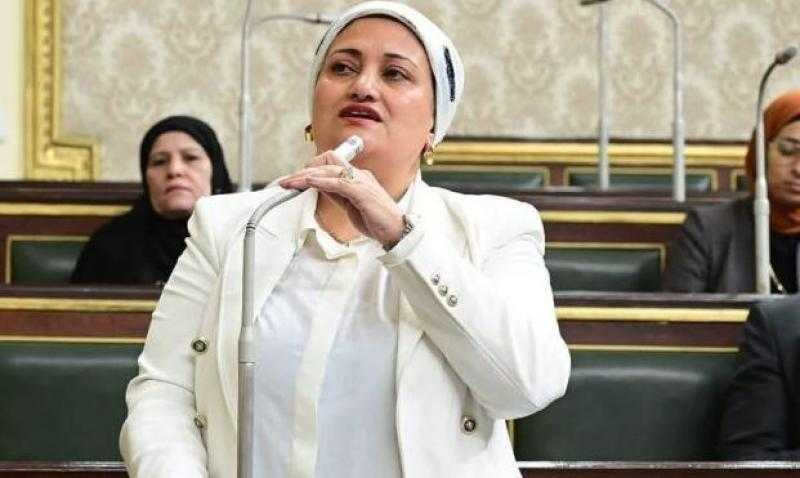 النائبة سناء السعيد تسأل: لماذا لم تستعن الحكومة بخريجي الطب 2023 و2024 رغم العجز بقرى «حياة كريمة»؟