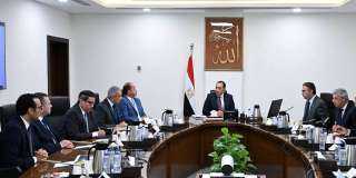 رئيس الوزراء يتابع الجهود المبذولة لتطوير آلية الدعم النقدى السلعى