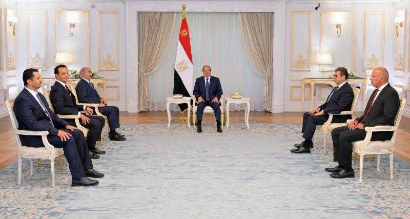 الرئيس السيسي يبحث مع  خليفة حفتر توحيد المؤسسات الليبية وإجراء الانتخابات