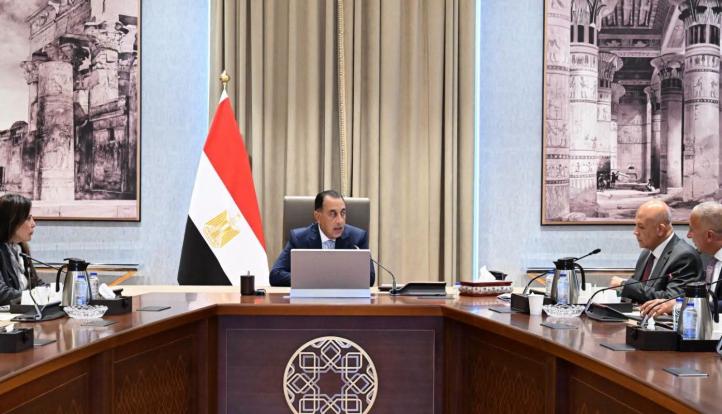 رئيس الوزراء يتابع مستجدات مشروعات تحلية مياه البحر وتوطين الصناعة المرتبطة بها