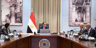 رئيس الوزراء يتابع مستجدات مشروعات تحلية مياه البحر وتوطين الصناعة المرتبطة بها رئيس الوزراء يتابع مستجدات مشروعات تحلية مياه البحر وتوطين الصناعة المرتبطة بها