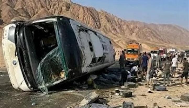 الصحة: ارتفاع عدد وفيات حادث أتوبيس جنوب سيناء إلى 22 حالة وإصابة 28 آخرين