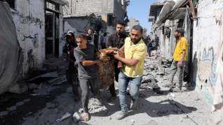 شهيدان و13 مصابا في غارة إسرائيلية استهدفت مركبة جنوب غزة شهيدان و13 مصابا في غارة إسرائيلية استهدفت مركبة جنوب غزة