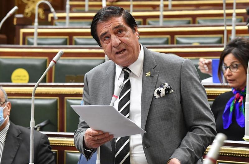أحمد فؤاد أباظة 