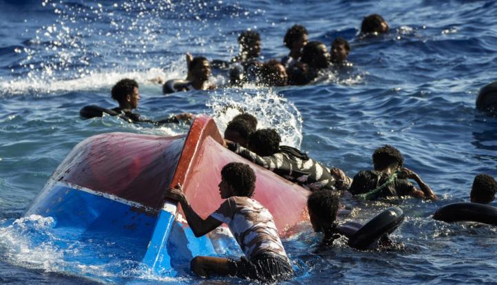 الخارجية تتابع غرق قارب هجرة غير شرعية أمام السواحل اليونانية.. انتشال جثمان مصري وإنقاذ 16 آخرين