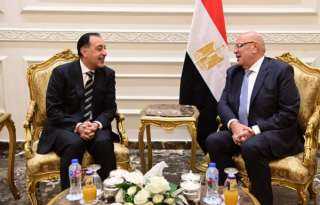 مدبولي يلتقي رئيس النواب بمقر المجلس.. وترقب لتحديد موعد بيان الحكومة